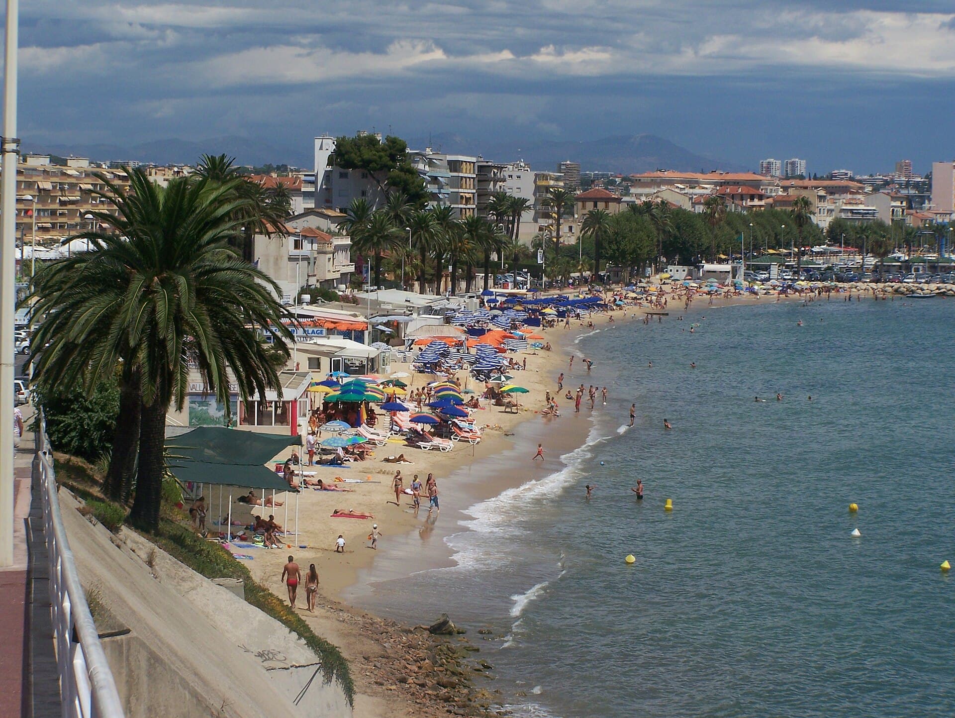 Promenade du bord de mer de Golfe-Juan