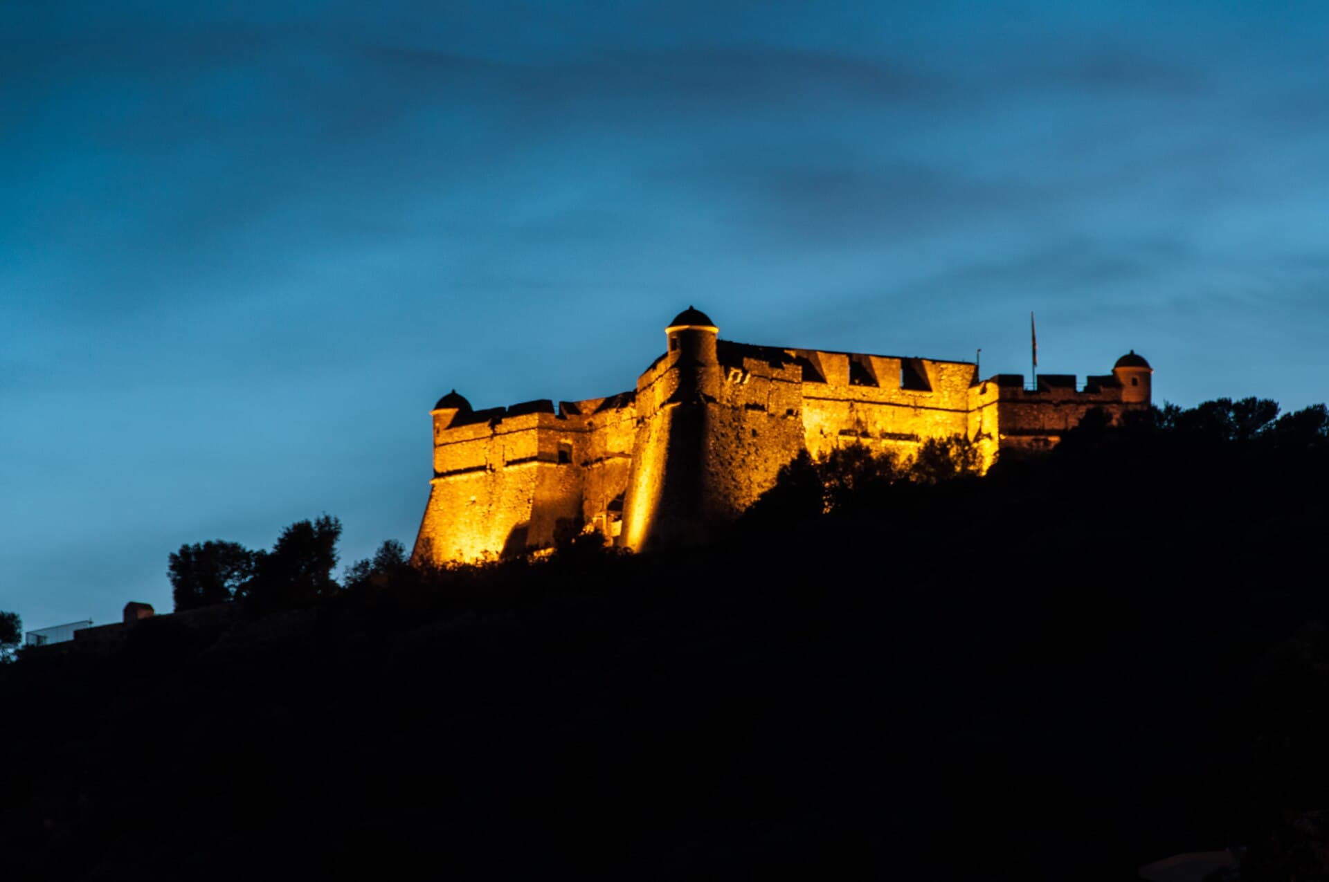 Randonnée du Mont-Alban depuis la Citadelle