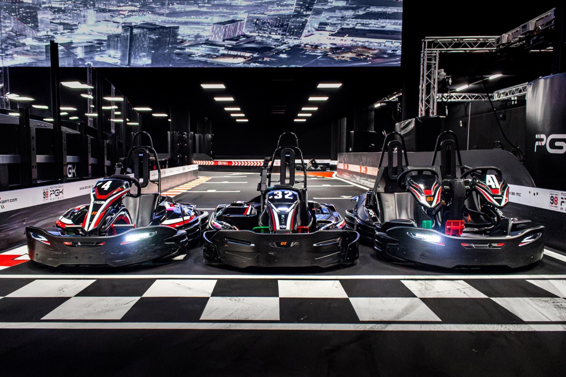 Box 98 — karting, bowling & arcade